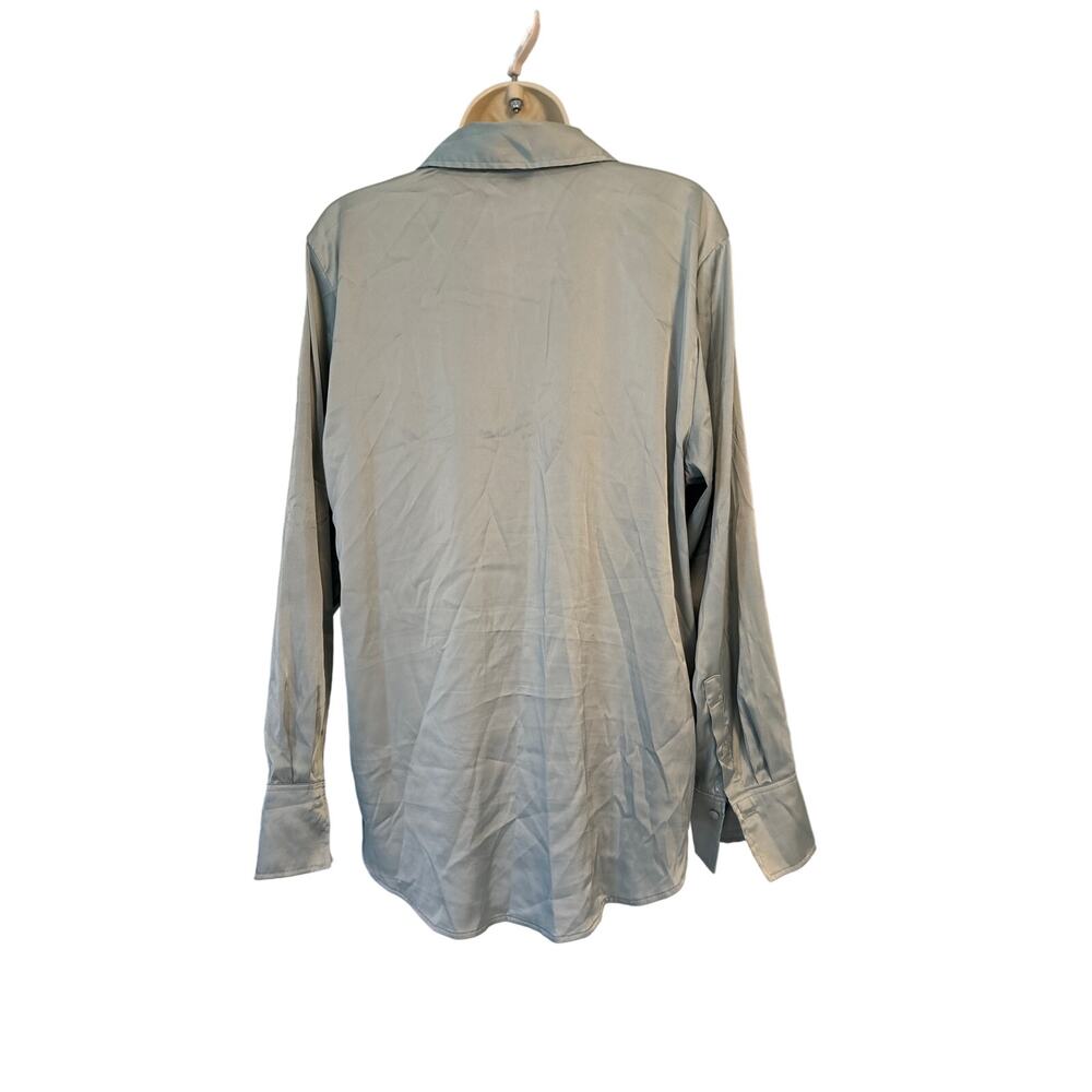 H&M Seafoam Green‎ Silky Button Up V-Neck Top Pre-owned Large - Picture 2 of 10